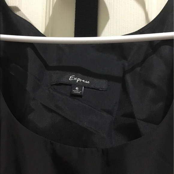 Express dress - Picture 4 of 4